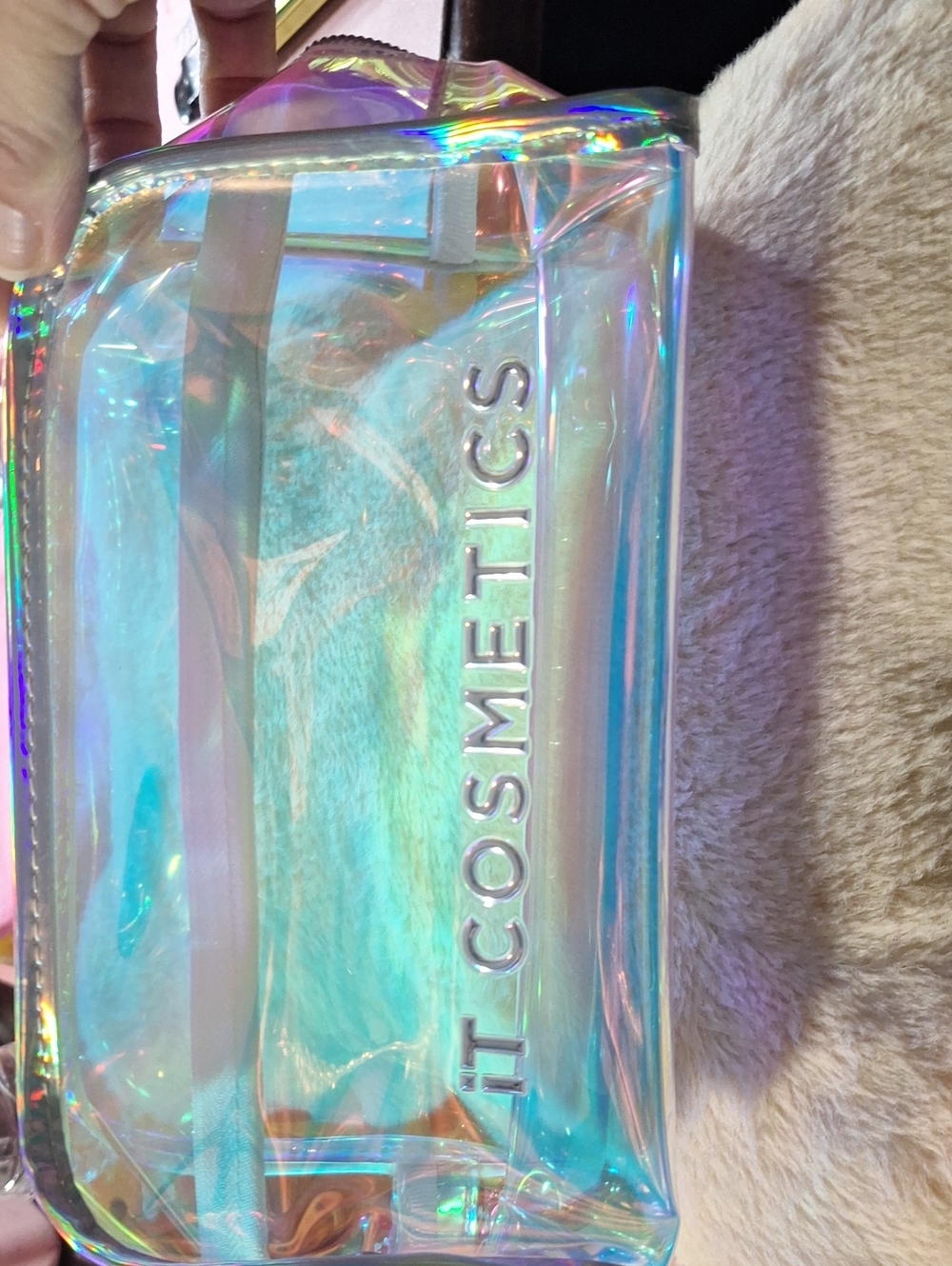 it cosmetics Iridescent Holographic Clear Cosmetic Pouch - Aqua Blue Sheen